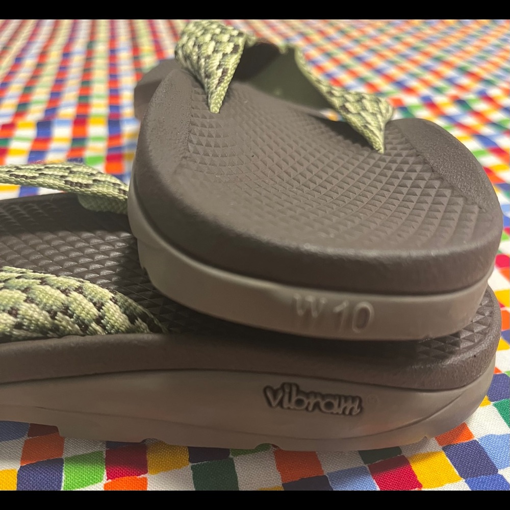 Chaco sandals 10 - Picture 3 of 5